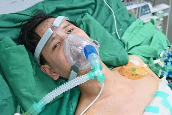 Bác sĩ Bệnh viện Phổi mong bạn đọc giúp đỡ Trần Quốc Vũ