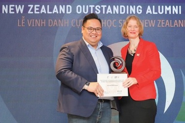 Anh đầu bếp Việt được New Zealand vinh danh