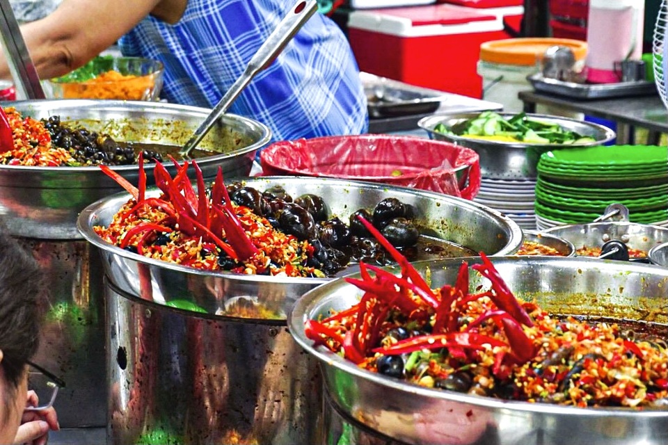 Lạc vào thiên đường ẩm thực cả trăm món vừa ngon, vừa rẻ ở Đà Nẵng - 5 Lạc vào thiên đường ẩm thực cả trăm món vừa ngon, vừa rẻ ở Đà Nẵng - 5