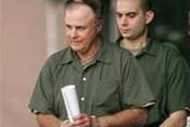 Mỹ bắt một kẻ đang tìm cách bán bom cho al-Qaeda 