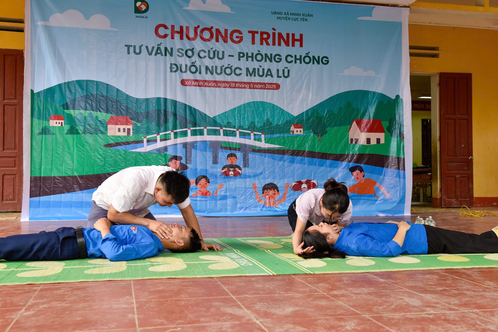 Tư vấn sơ cứu - phòng chống đuối nước cho 400 học sinh tỉnh Yên Bái - 3 Tư vấn sơ cứu - phòng chống đuối nước cho 400 học sinh tỉnh Yên Bái - 3