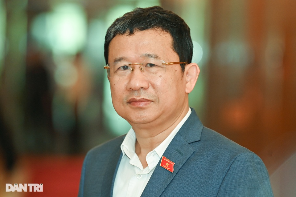 Trình nhân sự mới bầu 5 ủy viên Ủy ban Thường vụ Quốc hội - 2 Trình nhân sự mới bầu 5 ủy viên Ủy ban Thường vụ Quốc hội - 2