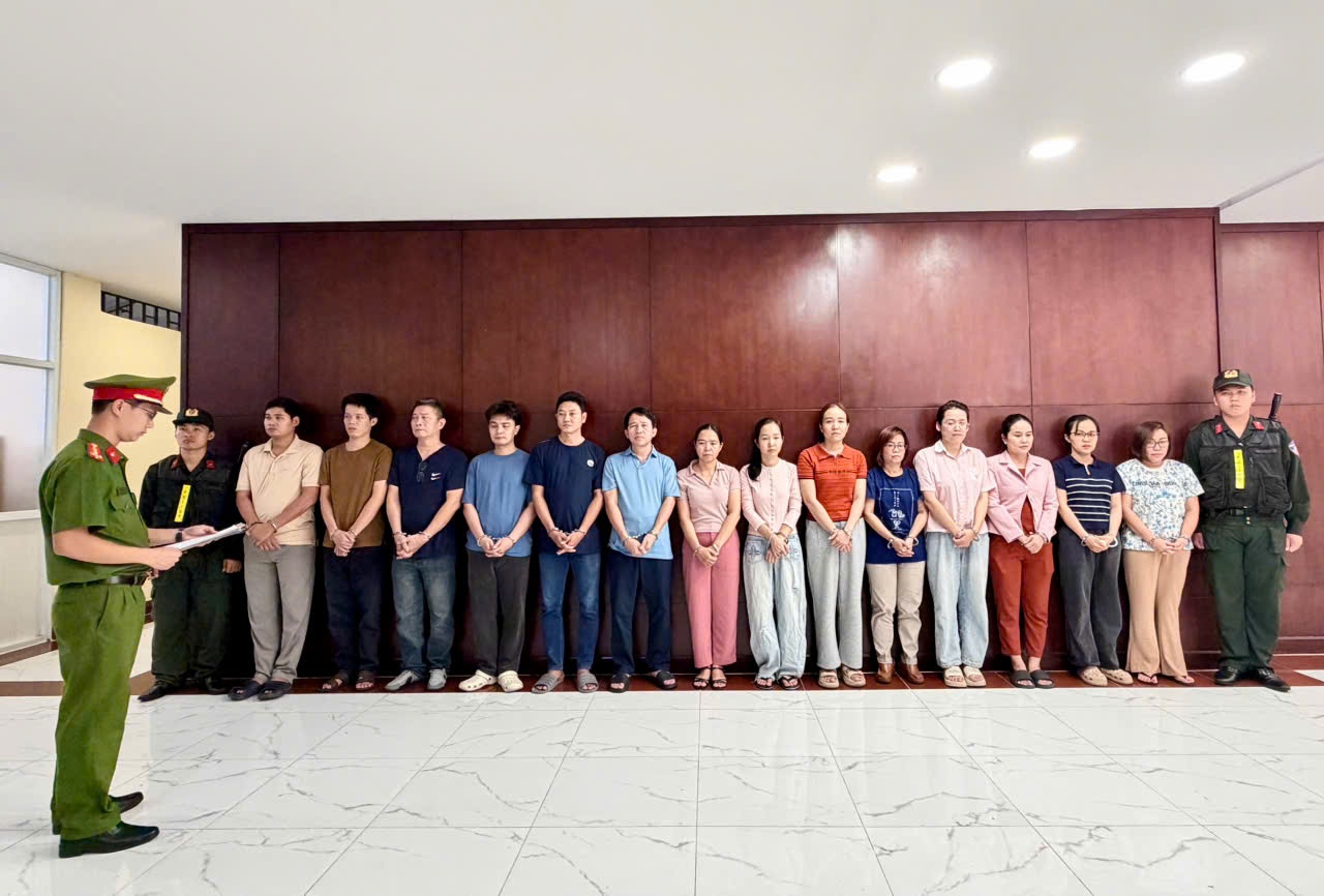 Công ty quan trắc ở TPHCM làm sai lệch 180 thông số phân tích môi trường - 1