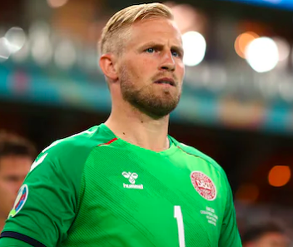 Kasper Schmeichel đã thoát khỏi cái bóng của người cha vĩ đại - 1 Kasper Schmeichel đã thoát khỏi cái bóng của người cha vĩ đại - 1