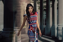 Nhan sắc mặn mà của nữ diễn viên phim "Cát đỏ" ở tuổi 35