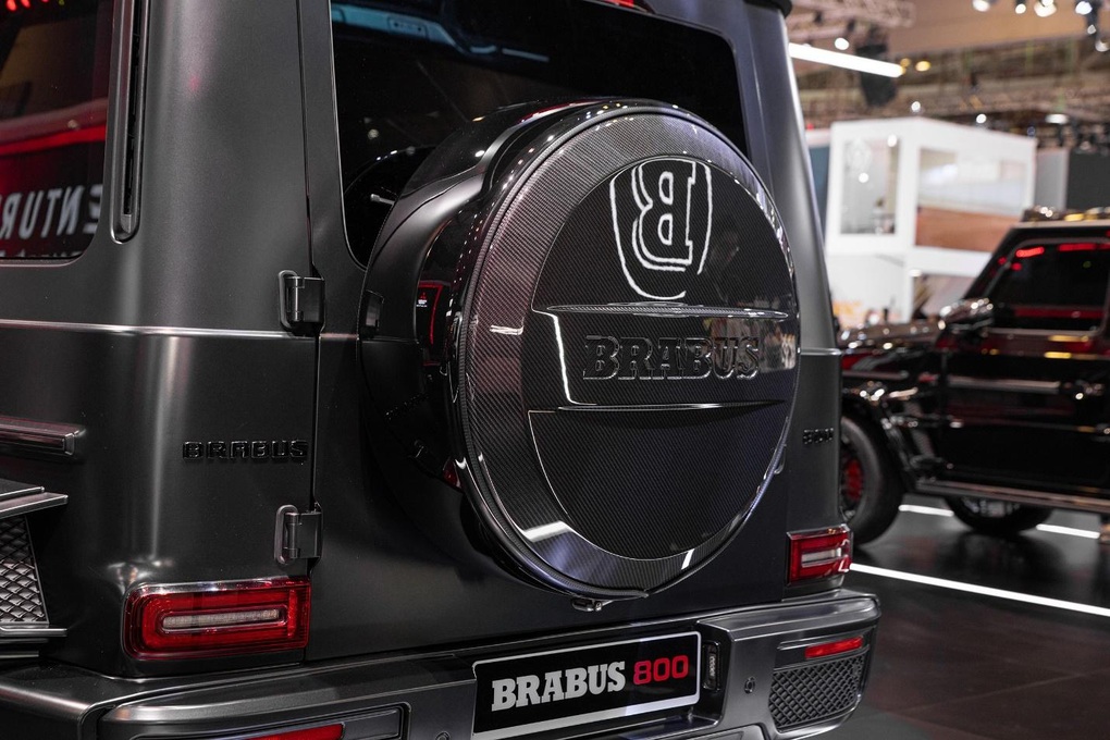 Xe Brabus G800 mà Phan Công Khanh bị tố lừa bán có gì với giá 24,5 tỷ đồng? - 6 Xe Brabus G800 mà Phan Công Khanh bị tố lừa bán có gì với giá 24,5 tỷ đồng? - 6