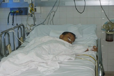 Phận đời khốn khổ của bé bị đánh rách gan, dập tinh hoàn