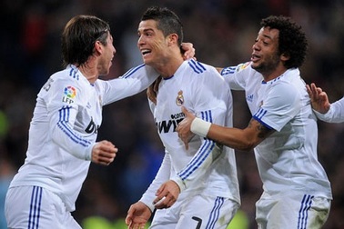 ĐHTB vòng 18 La Liga: Messi đụng độ Ronaldo