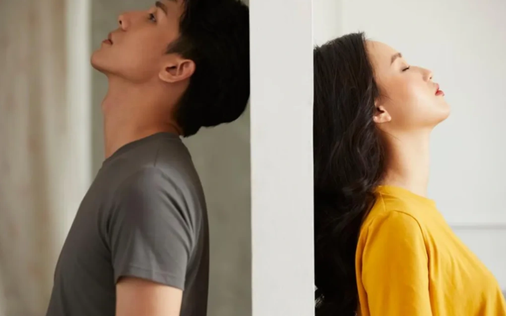 Trong lúc say, bạn của chồng vô tình tiết lộ một chuyện khiến tôi chao đảo - 1 Trong lúc say, bạn của chồng vô tình tiết lộ một chuyện khiến tôi chao đảo - 1