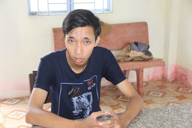 Báo cướp giả để lừa xe của cha ruột