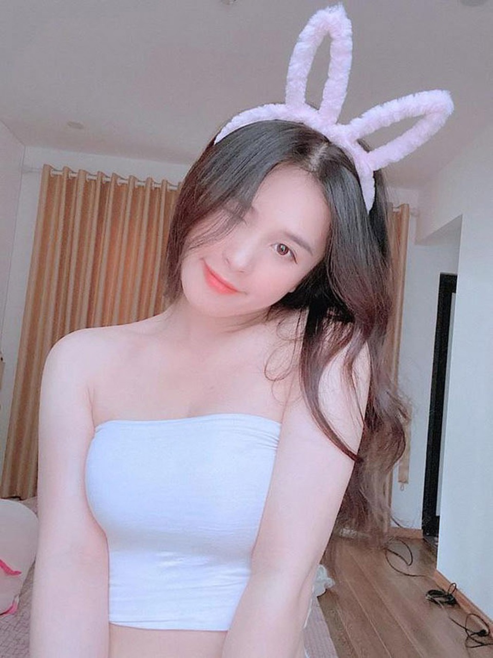 Hot girl dân tộc Tày diện áo cưới xinh lung linh, lên xe hoa về nhà chồng - 1