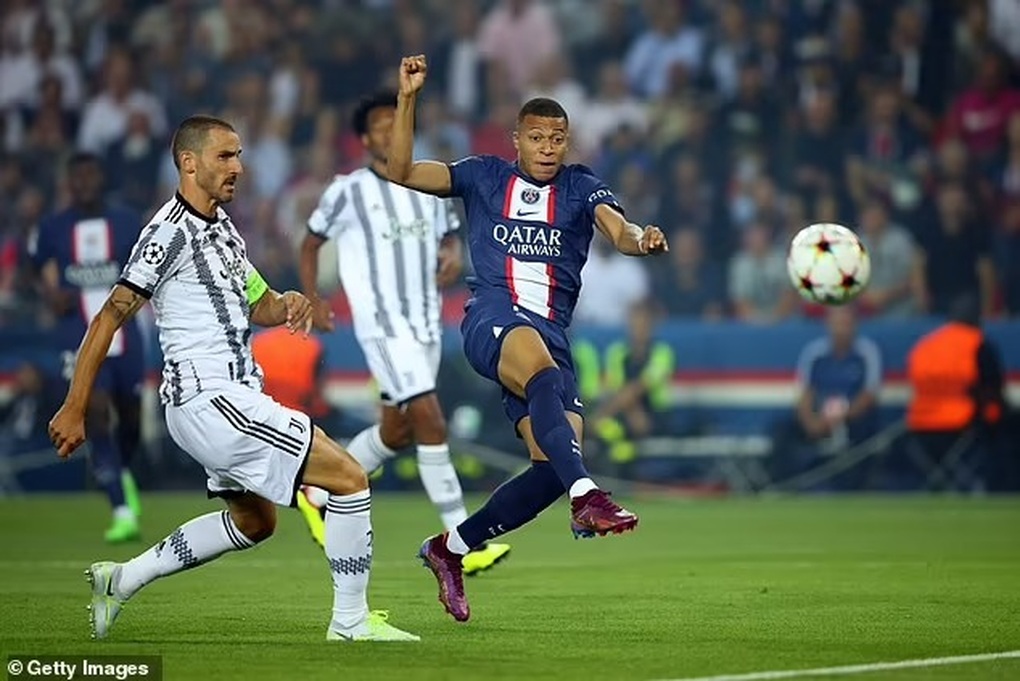 Mbappe lập cú đúp, PSG thắng kịch tính trước Juventus - 1 Mbappe lập cú đúp, PSG thắng kịch tính trước Juventus - 1