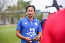 Trong thời gian chờ ông Park Hang Seo, CLB TPHCM công bố HLV tạm quyền