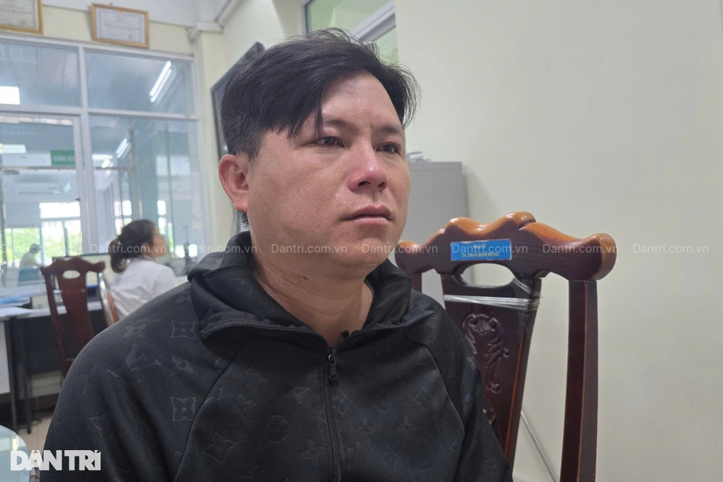Bác sĩ kêu gọi cứu chàng trai dân tộc Mông nguy kịch vì bỏng điện - 2 Bác sĩ kêu gọi cứu chàng trai dân tộc Mông nguy kịch vì bỏng điện - 2