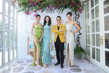 Siêu mẫu Thanh Hằng hội ngộ dàn Hoa hậu, Á hậu, người mẫu