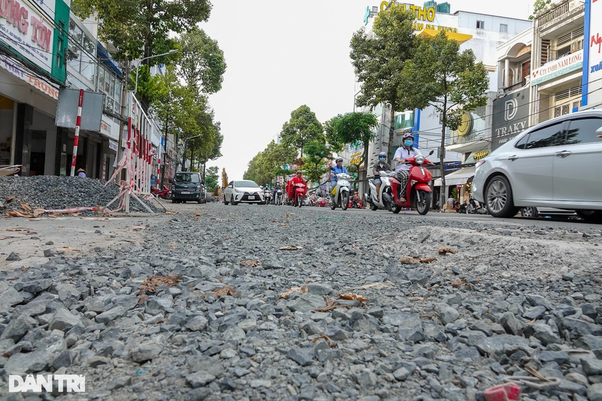 Cải tạo đường, làm cống thoát nước nhưng... vẫn ngập - 3 Cải tạo đường, làm cống thoát nước nhưng... vẫn ngập - 3