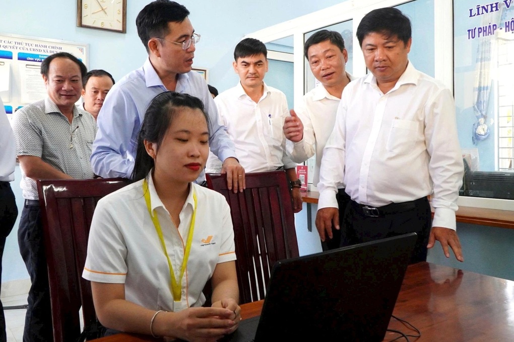 Bí thư Quảng Nam kiểm tra vận hành mô hình chính quyền địa phương 2 cấp - 1 Bí thư Quảng Nam kiểm tra vận hành mô hình chính quyền địa phương 2 cấp - 1