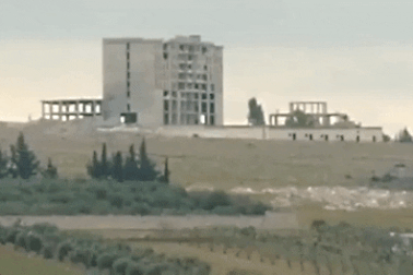 Syria cắt bom san phẳng tòa nhà cao tầng của khủng bố