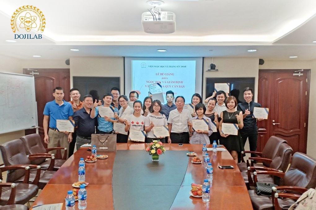 DOJILAB - thương hiệu giám định vàng bạc đá quý và đào tạo ngọc học hàng đầu - 3 DOJILAB - thương hiệu giám định vàng bạc đá quý và đào tạo ngọc học hàng đầu - 3