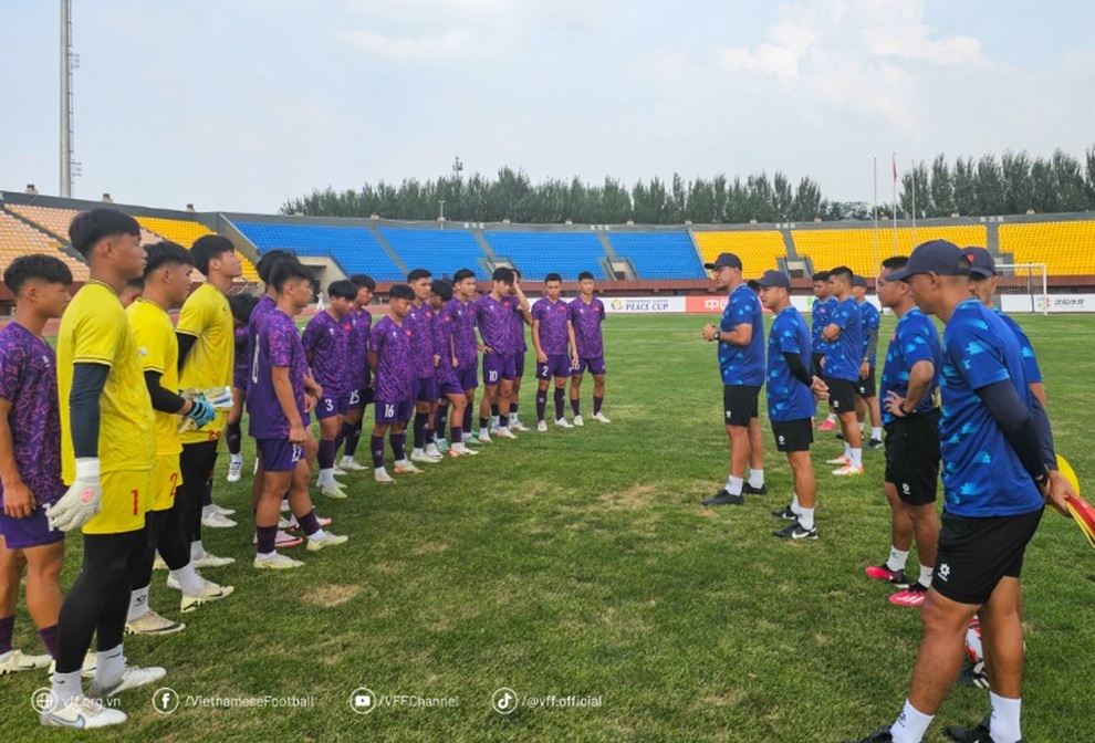 HLV Cristiano Roland: U16 Việt Nam nỗ lực thắng U16 Trung Quốc - 2 HLV Cristiano Roland: U16 Việt Nam nỗ lực thắng U16 Trung Quốc - 2