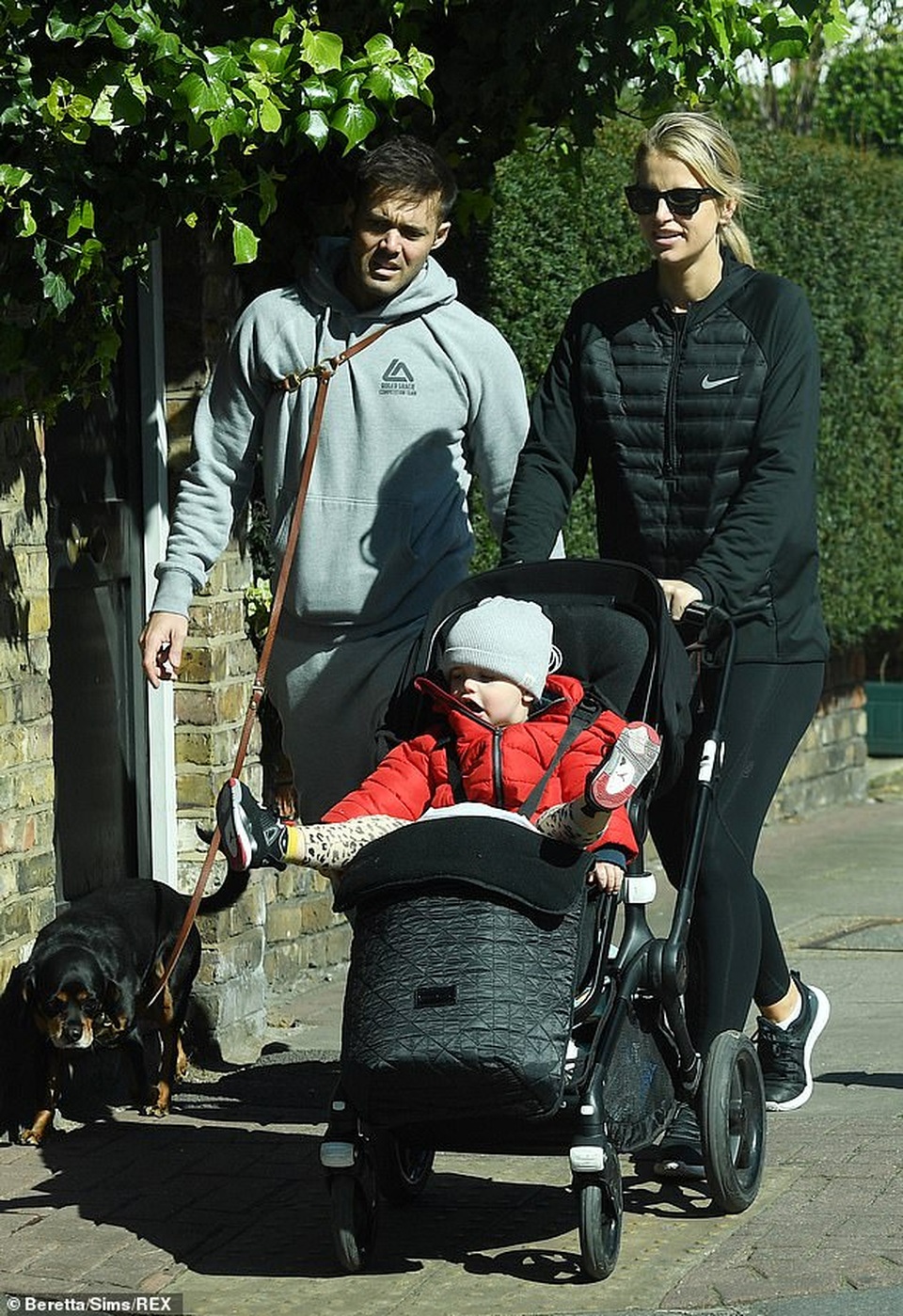 Người mẫu Ireland vẫn tập chạy khi bầu bí - 5 Người mẫu Ireland vẫn tập chạy khi bầu bí - 5