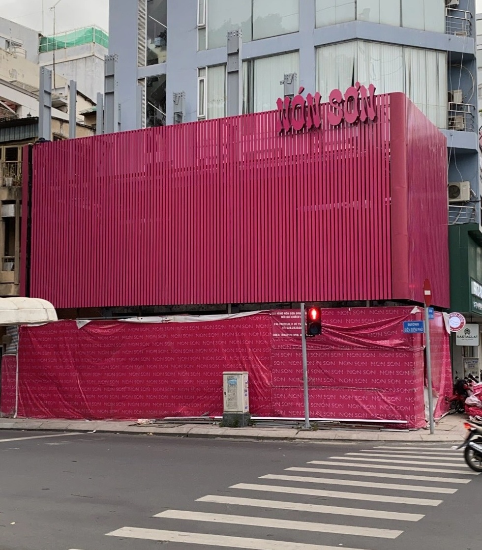 Doanh nghiệp xoay đủ cách để sống, chấp nhận bán cả đất để tạo dòng tiền - 2 Doanh nghiệp xoay đủ cách để sống, chấp nhận bán cả đất để tạo dòng tiền - 2