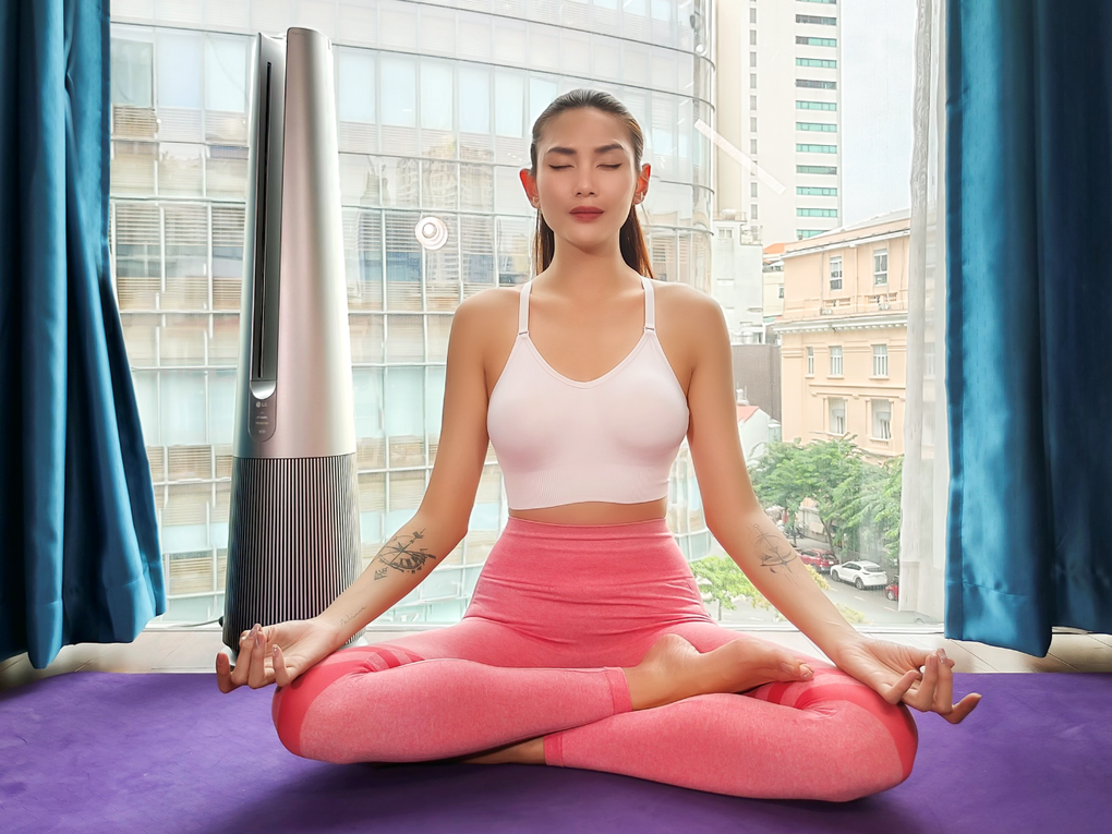 Võ Hoàng Yến tiết lộ người bạn đặc biệt khiến nàng say đắm muốn cạnh bên! - 2 Võ Hoàng Yến tiết lộ người bạn đặc biệt khiến nàng say đắm muốn cạnh bên! - 2