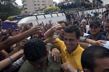 Đối thủ không chấp nhận chiến thắng của ông Maduro