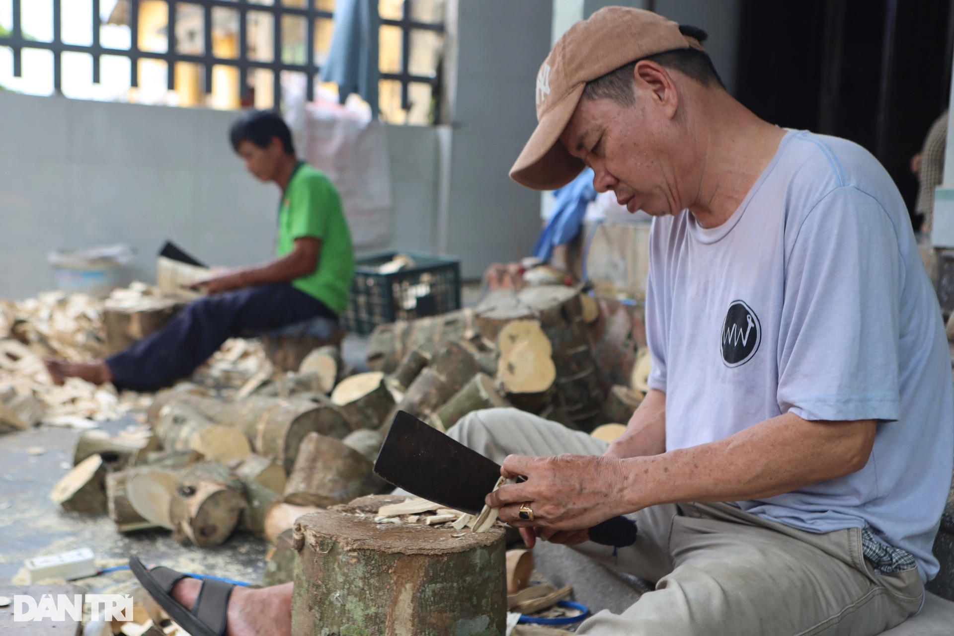 Làng cổ ở ngã ba sông thờ nữ thần đá kỳ lạ - 7 Làng cổ ở ngã ba sông thờ nữ thần đá kỳ lạ - 7