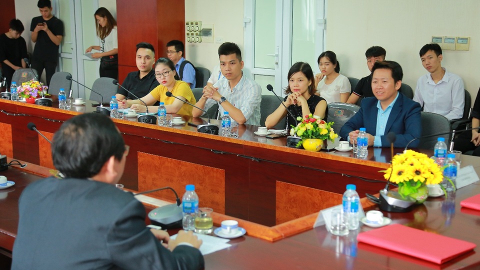 Hợp tác “Nhà trường – Doanh nghiệp” phát triển kỹ năng nghề nghiệp cho sinh viên - 4 Hợp tác “Nhà trường – Doanh nghiệp” phát triển kỹ năng nghề nghiệp cho sinh viên - 4