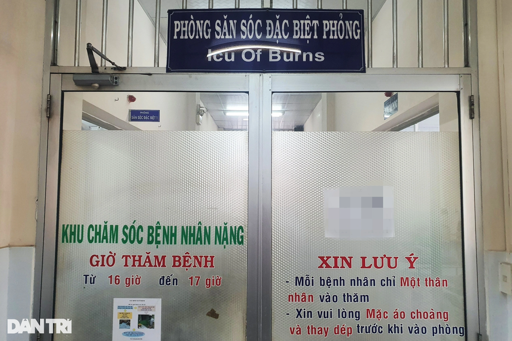 3 người thương vong vì cháy nhà rạng sáng ở TPHCM: 1 ca bỏng đến 50% cơ thể - 1 3 người thương vong vì cháy nhà rạng sáng ở TPHCM: 1 ca bỏng đến 50% cơ thể - 1