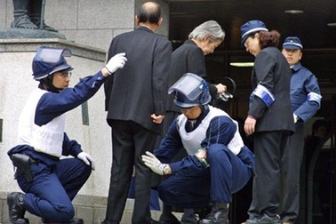 Cảnh sát Nhật gồng mình đối phó với cuộc nội chiến trong tổ chức mafia Yamaguchi-gumi