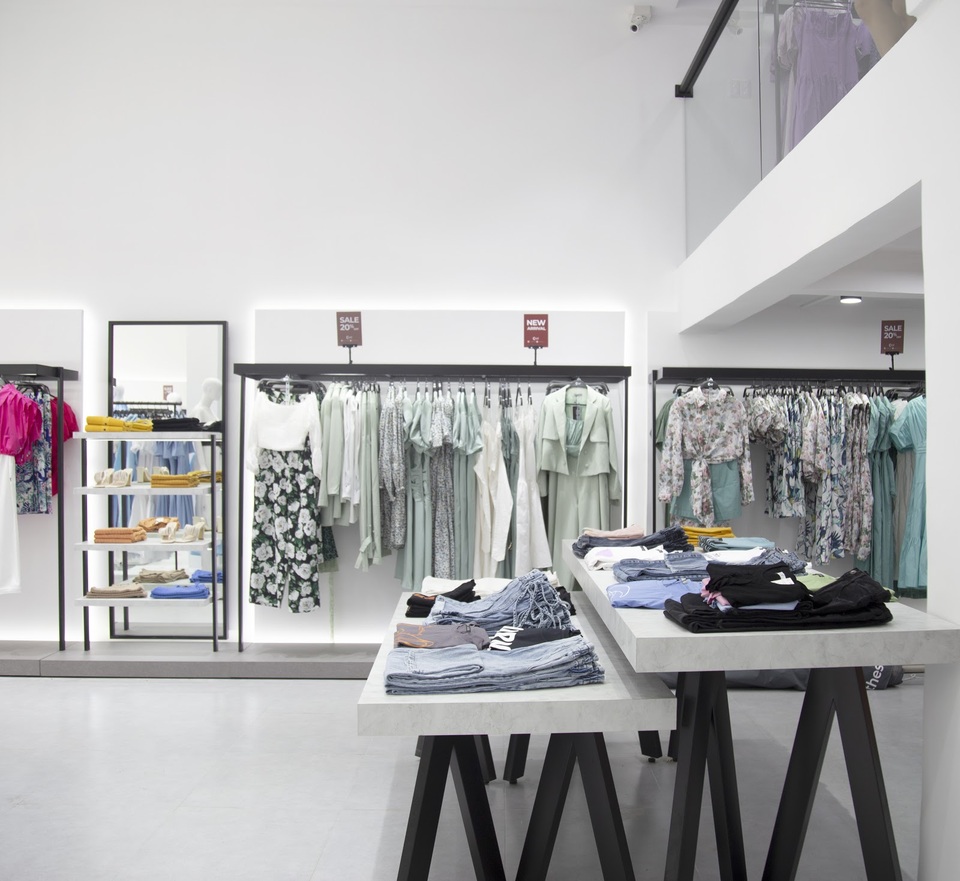 Thương hiệu thời trang nữ CChat Clothes đồng loạt khai trương 4 cửa hàng mới - 5 Thương hiệu thời trang nữ CChat Clothes đồng loạt khai trương 4 cửa hàng mới - 5