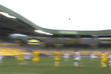 Cầu thủ trẻ người Pháp tái hiện siêu phẩm của Ronaldinho ở World Cup 2002