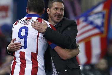 Vùi dập Olympiacos, Atletico giành vé vào vòng knock-out