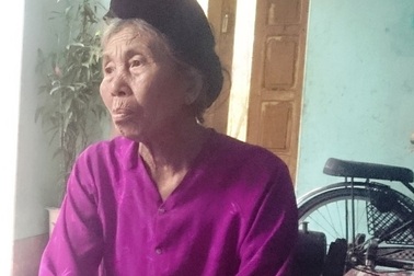 Vụ xã “ỉm” tiền hỗ trợ người nghèo: Do cán bộ xã... có việc gia đình (!?)