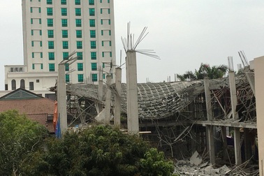 Sập sàn công trình xây dựng Royal Wedding Places