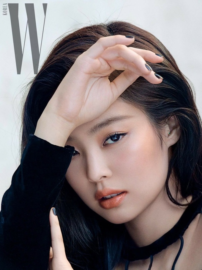 Trình độ học vấn của BLACKPINK bất ngờ leo lên top Dispatch: Đều học đến cấp 2, nhưng liệu có đáng để gây tranh cãi? - Ảnh 4. Trình độ học vấn của BLACKPINK bất ngờ leo lên top Dispatch: Đều học đến cấp 2, nhưng liệu có đáng để gây tranh cãi? - Ảnh 4.