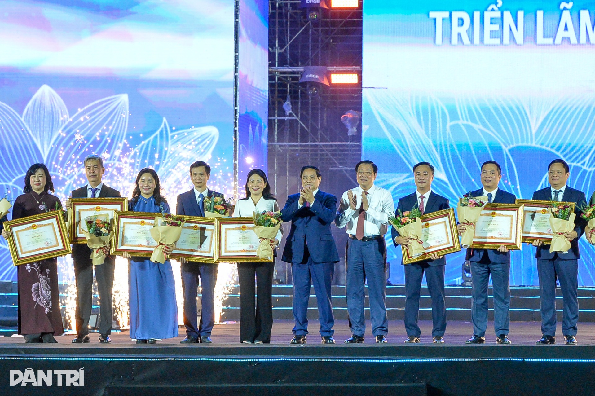 Triển lãm 80 năm thành tựu đất nước khẳng định sức mạnh đoàn kết dân tộc - 7 Triển lãm 80 năm thành tựu đất nước khẳng định sức mạnh đoàn kết dân tộc - 7