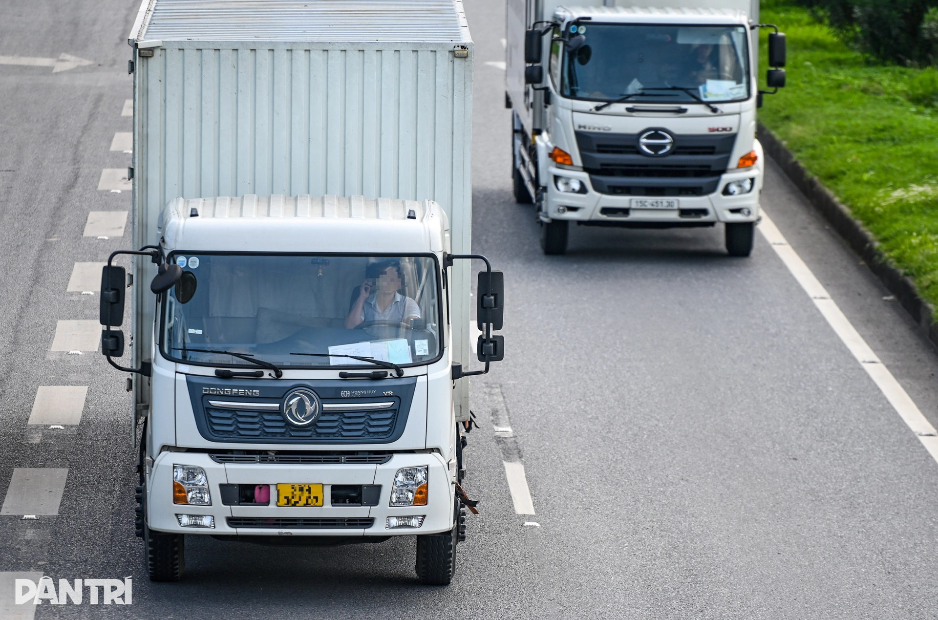 Bám làn 90km/h, xe tải rùa bò chạy 50-60km/h - 8 Bám làn 90km/h, xe tải rùa bò chạy 50-60km/h - 8