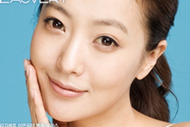 Kim Hee Sun sẽ diện đồ của Andre Kim trong lễ cưới