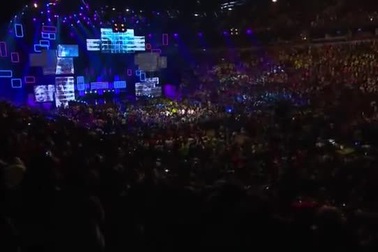 Avril Lavigne hát cùng chồng