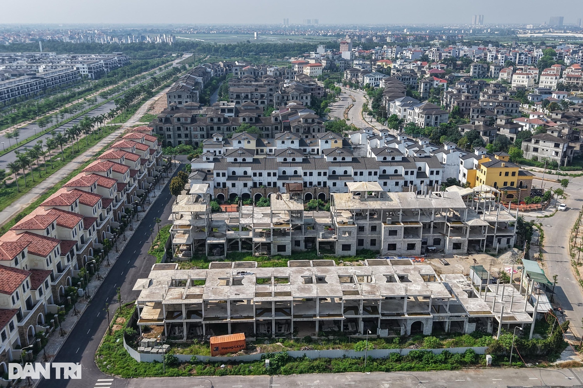 La liệt nhà liền kề, biệt thự bỏ hoang nhưng giá vẫn tăng phi mã - 2