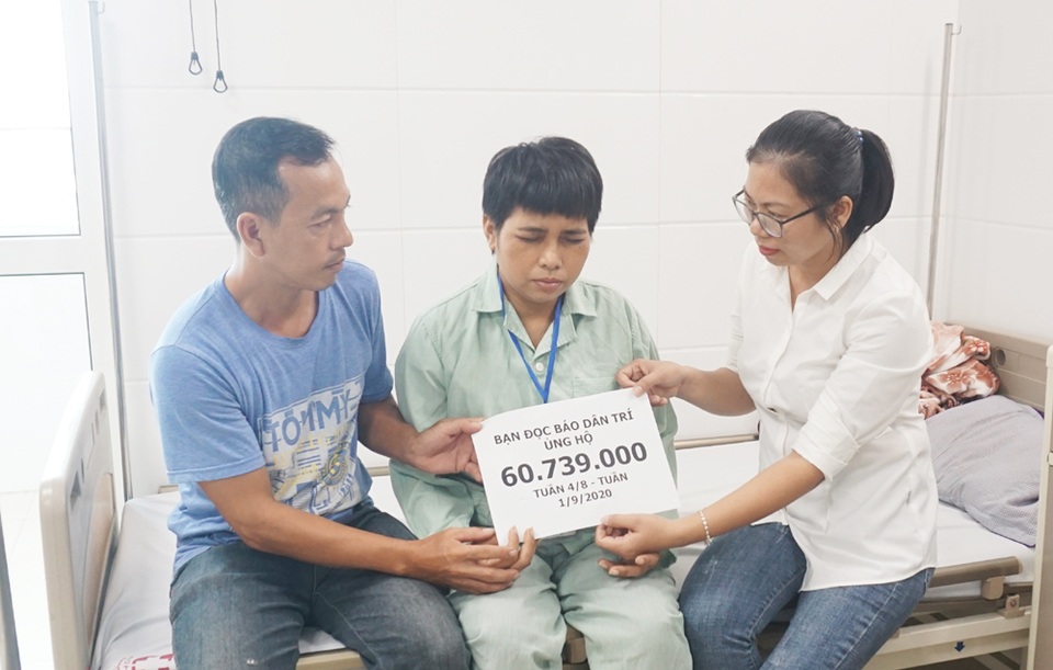Bạn đọc Dân trí giúp đỡ người mẹ mù cận kề cái chết gần 100 triệu đồng - 2 Bạn đọc Dân trí giúp đỡ người mẹ mù cận kề cái chết gần 100 triệu đồng - 2