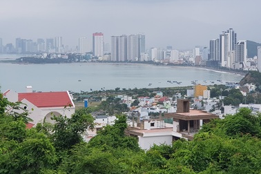 Vụ “xẻ núi” xây biệt thự ở Nha Trang: Chủ đầu tư chấp hành yêu cầu tạm dừng