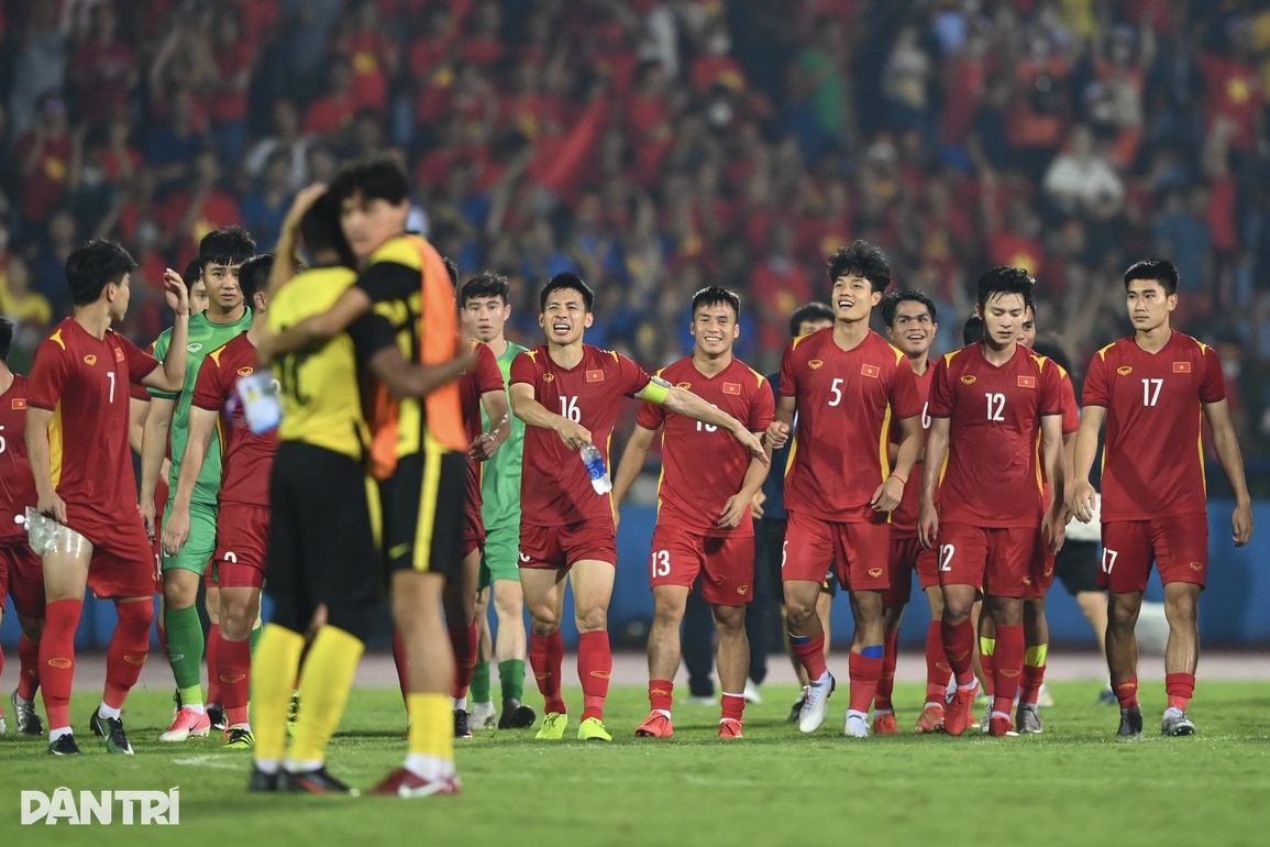 Cầu thủ Malaysia khóc như mưa sau thất bại cay đắng trước U23 Việt Nam - 8 Cầu thủ Malaysia khóc như mưa sau thất bại cay đắng trước U23 Việt Nam - 8