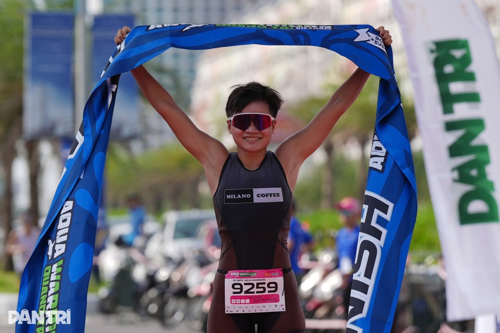 Talented and beautiful athletes at Aqua and Quang Tri International Marathon - 5 Những VĐV tài năng, xinh đẹp ở Aqua và Quảng Trị International Marathon - 5