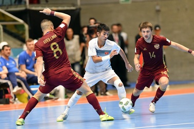 Việt Nam 0-7 Nga: Chênh lệch đẳng cấp