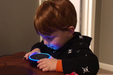 Amazon "thắng lớn" trong ngày lễ Giáng sinh nhờ công nghệ nhà thông minh