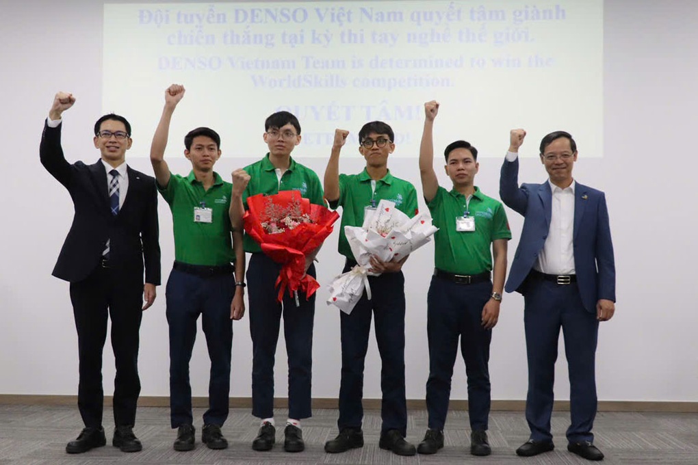 Kỳ thi Kỹ năng nghề thế giới: Thí sinh Việt Nam quyết đổi màu huy chương - 1 Kỳ thi Kỹ năng nghề thế giới: Thí sinh Việt Nam quyết đổi màu huy chương - 1